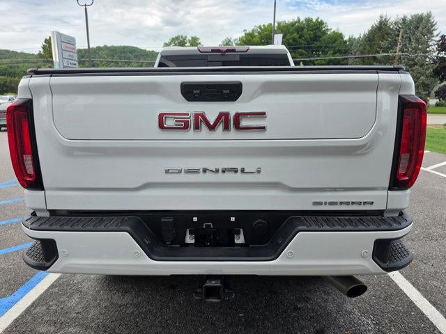 2022 GMC Sierra 2500 HD Crew Cab Standard Box 4-Wheel Drive Denali
