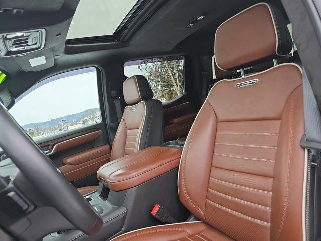 2025 GMC Sierra 1500 Crew Cab Short Box 4-Wheel Drive Denali Ultimate