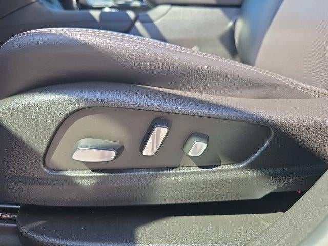 2022 Cadillac XT5 AWD 4dr Premium Luxury