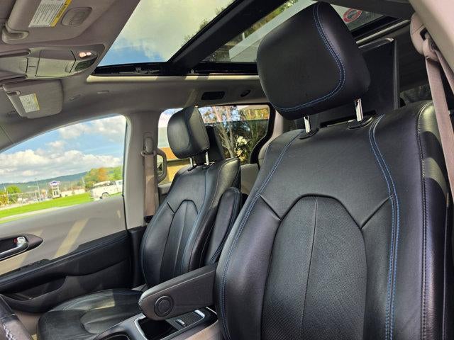 2021 Chrysler Pacifica Touring L AWD