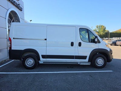 2025 RAM ProMaster Cargo Van Tradesman 2500 Low Roof 136" WB w/Pass Seat