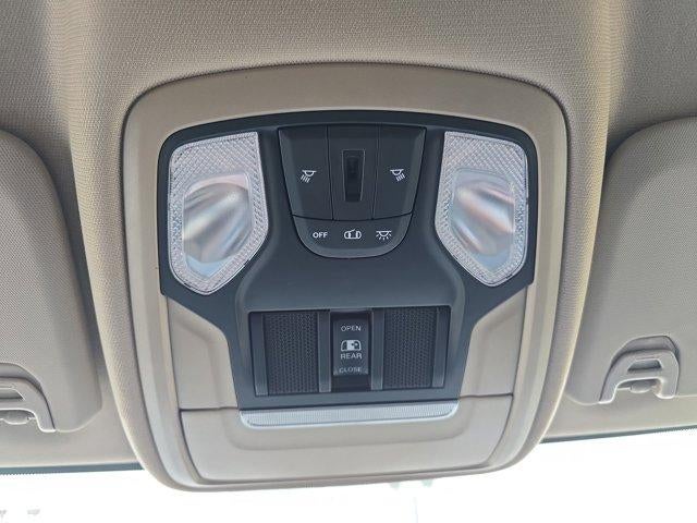 2020 RAM 2500 Tradesman 4x4 Crew Cab 6'4" Box