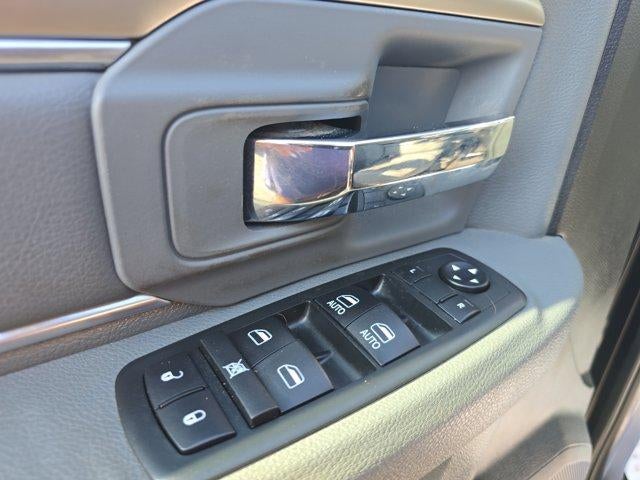 2017 RAM 2500 SLT 4x4 Crew Cab 6'4" Box