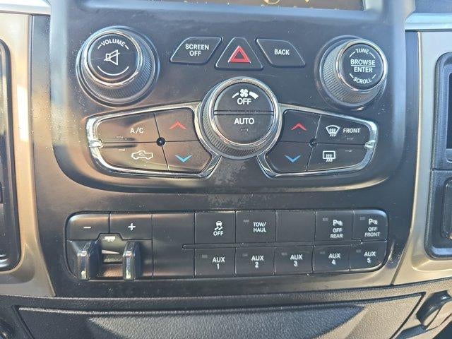 2017 RAM 2500 SLT 4x4 Crew Cab 6'4" Box