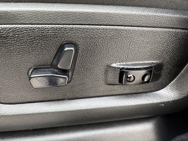 2019 RAM 2500 Laramie 4x4 Crew Cab 6'4" Box