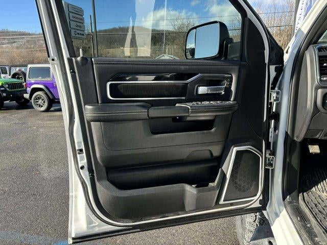 2022 RAM 2500 Laramie 4x4 Crew Cab 6'4" Box