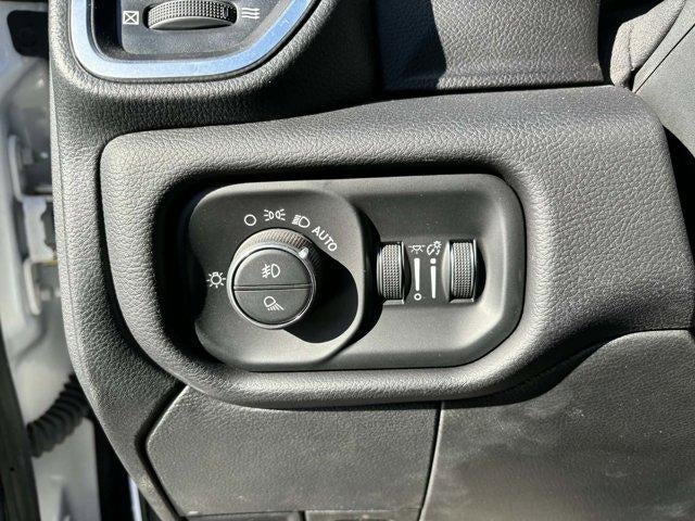 2022 RAM 2500 Laramie 4x4 Crew Cab 6'4" Box