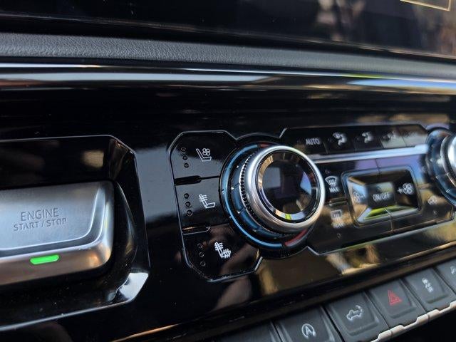 2022 GMC Sierra 1500 Crew Cab Standard Box 4-Wheel Drive AT4
