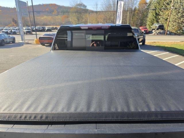 2022 GMC Sierra 1500 Crew Cab Standard Box 4-Wheel Drive AT4