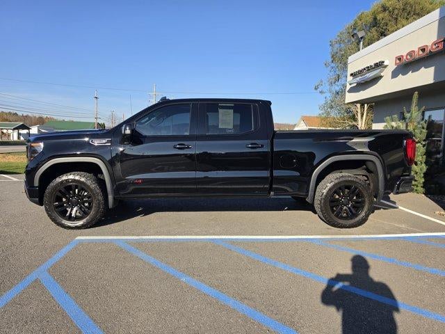 2022 GMC Sierra 1500 Crew Cab Standard Box 4-Wheel Drive AT4