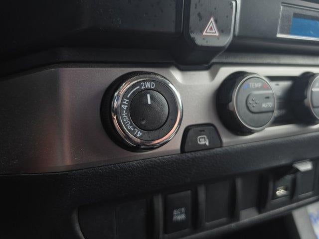 2023 Toyota Tacoma 4WD 4WD SR Double Cab 5' Bed V6 AT (GS)