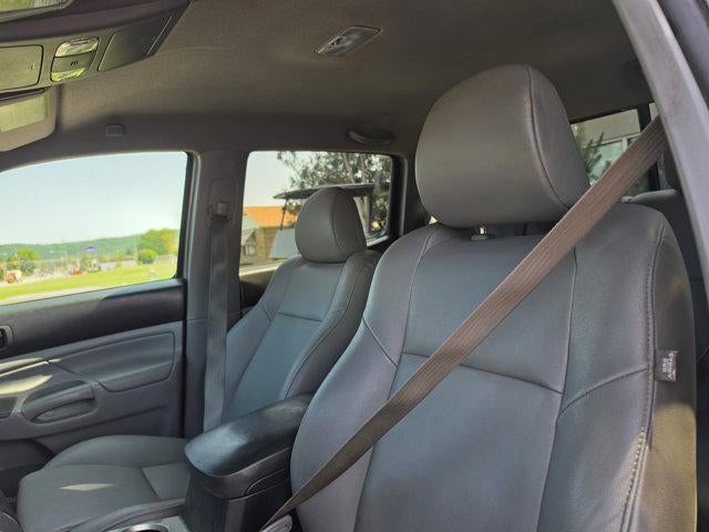 2014 Toyota Tacoma 4WD Double Cab Short Bed V6 Automatic (Natl)