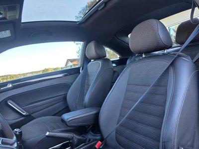 2013 Volkswagen Beetle 2dr Man 2.0T Turbo *Ltd Avail*