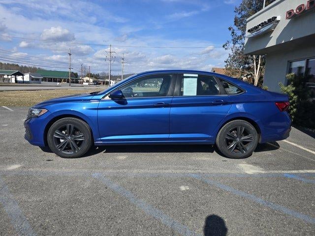 2022 Volkswagen Jetta SE Auto