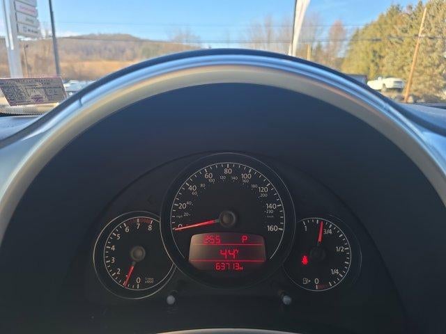 2012 Volkswagen Beetle 2dr Cpe Auto 2.5L PZEV