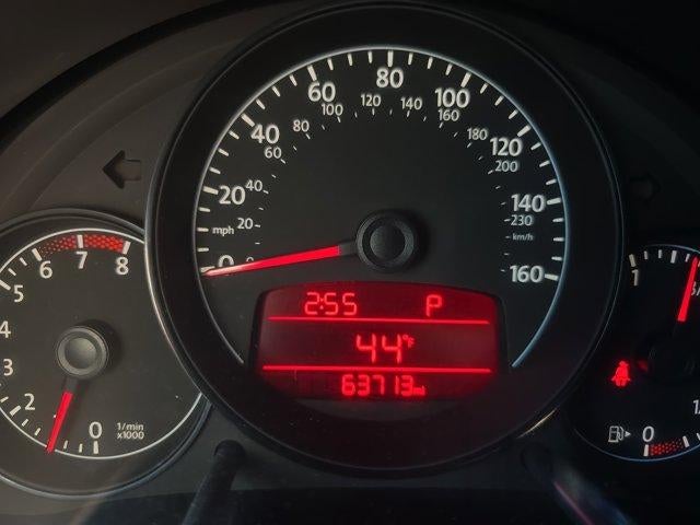 2012 Volkswagen Beetle 2dr Cpe Auto 2.5L PZEV