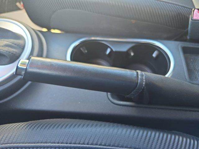 2012 Volkswagen Beetle 2dr Cpe Auto 2.5L PZEV