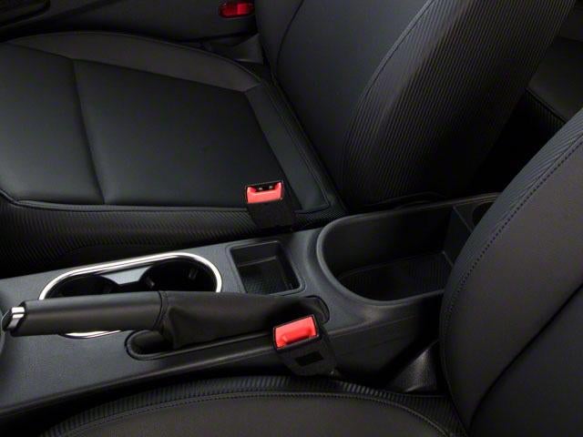 2012 Volkswagen Beetle 2dr Cpe Auto 2.5L PZEV