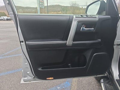 2022 Toyota 4Runner SR5 Premium 4WD (Natl)