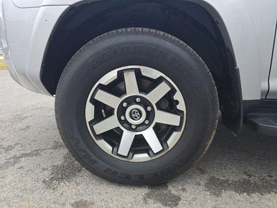 2024 Toyota 4Runner TRD Off Road 4WD (Natl)