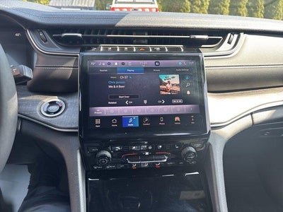 2025 Jeep Grand Cherokee L Limited 4x4