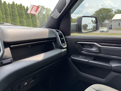 2022 RAM 1500 Big Horn 4x4 Quad Cab 6'4" Box