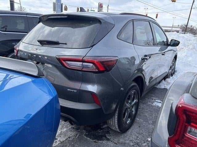 2025 Ford Escape ST-Line AWD