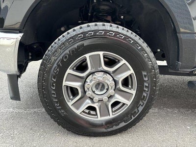 2024 Ford Super Duty F-350 SRW LARIAT 4WD Crew Cab 6.75' Box