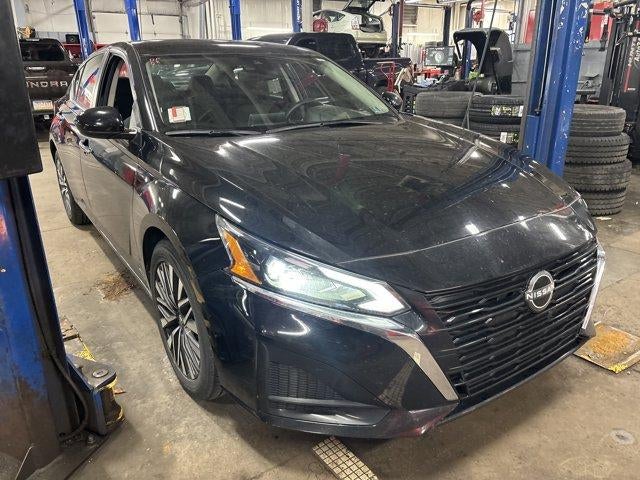 2023 Nissan Altima 2.5 SV Sedan