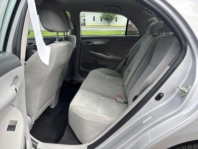 2009 Toyota Corolla 4dr Sdn Auto LE (Natl)