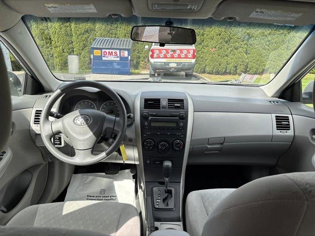 2009 Toyota Corolla 4dr Sdn Auto LE (Natl)
