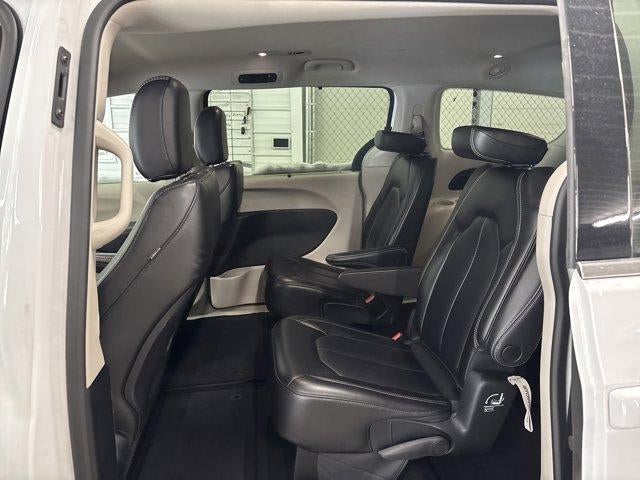 2023 Chrysler Pacifica Touring L FWD