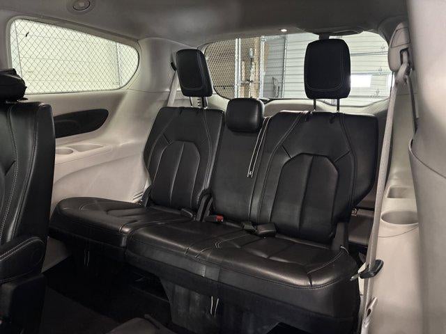 2023 Chrysler Pacifica Touring L FWD