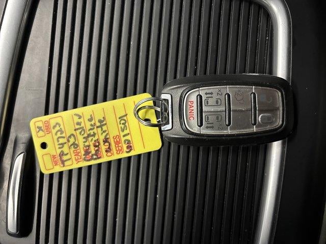 2023 Chrysler Pacifica Touring L FWD