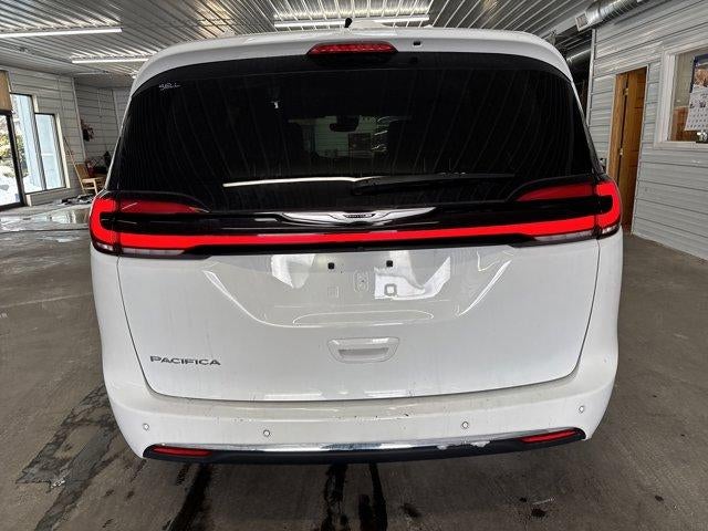 2023 Chrysler Pacifica Touring L FWD
