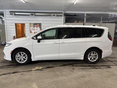 2023 Chrysler Pacifica Touring L FWD