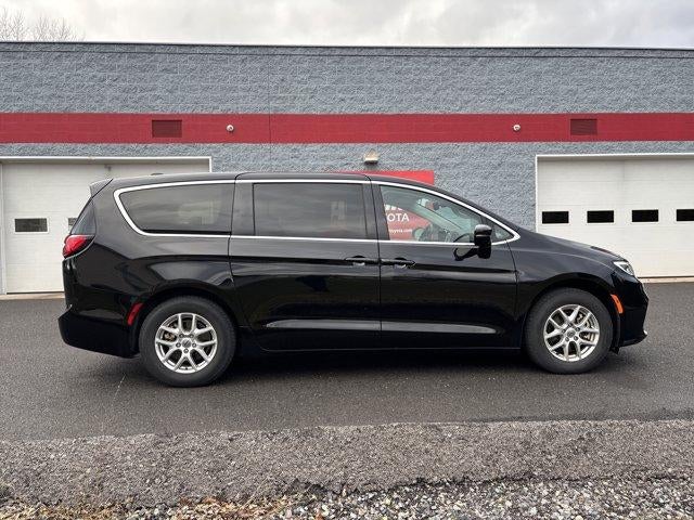 2024 Chrysler Pacifica Touring L FWD