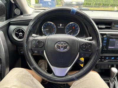 2018 Toyota Corolla SE CVT (Natl)