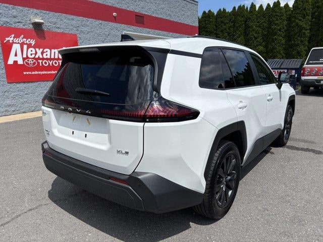 2026 Toyota RAV4 XLE Premium AWD (Natl)