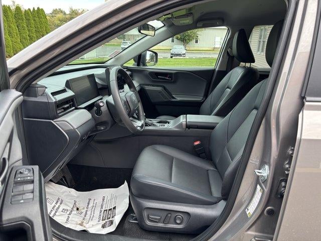 2026 Toyota RAV4 XLE Premium AWD (Natl)