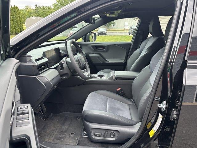 2026 Toyota RAV4 XSE AWD (Natl)