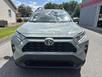 2020 Toyota RAV4 XLE Premium AWD (Natl)