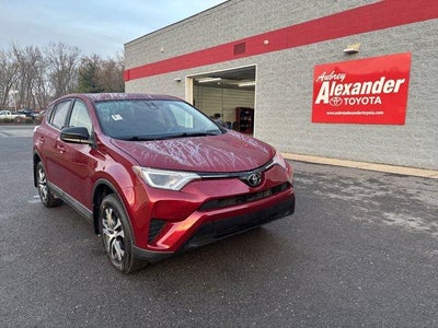 2018 Toyota RAV4 LE AWD (Natl)