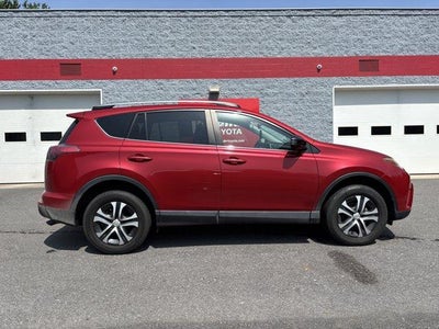 2017 Toyota RAV4 LE AWD (Natl)