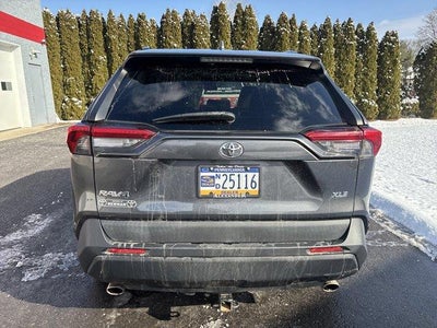 2019 Toyota RAV4 XLE Premium FWD (Natl)