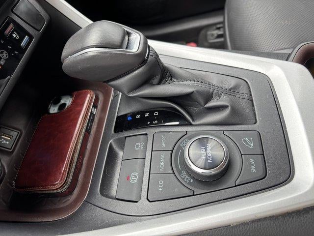 2025 Toyota RAV4 Limited AWD (GS)