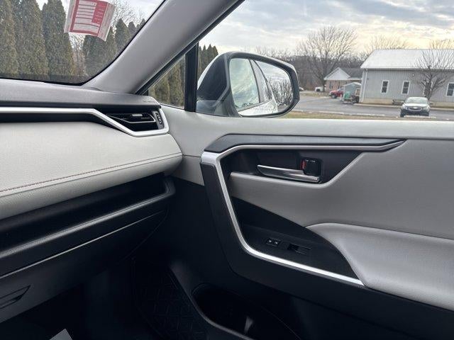 2021 Toyota RAV4 XLE AWD (Natl)