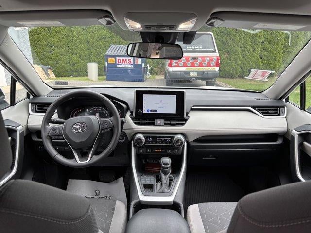 2025 Toyota RAV4 XLE AWD (Natl)