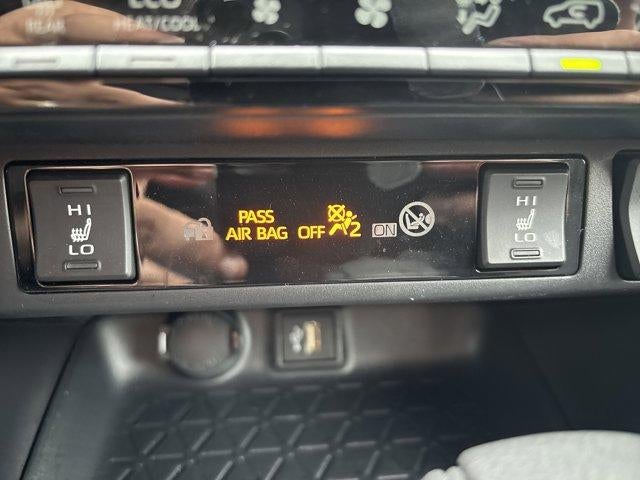 2025 Toyota RAV4 XLE AWD (Natl)