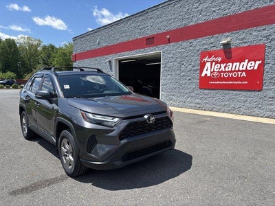 2022 Toyota RAV4 XLE AWD (Natl)